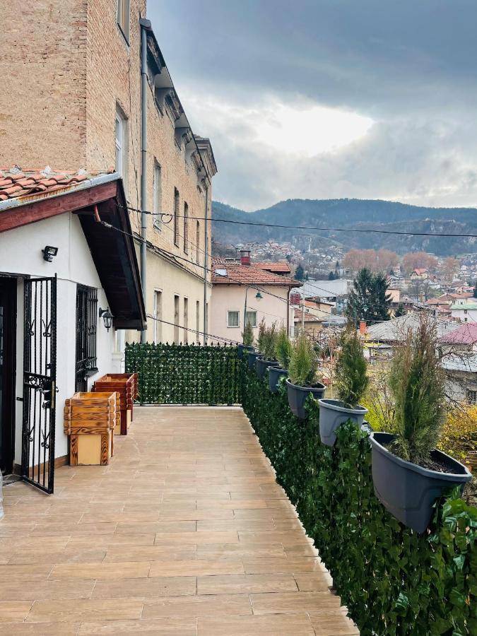 Old Town Home Сараево Экстерьер фото